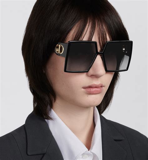 30Montaigne SU Lunettes de soleil carrées oversize noires 